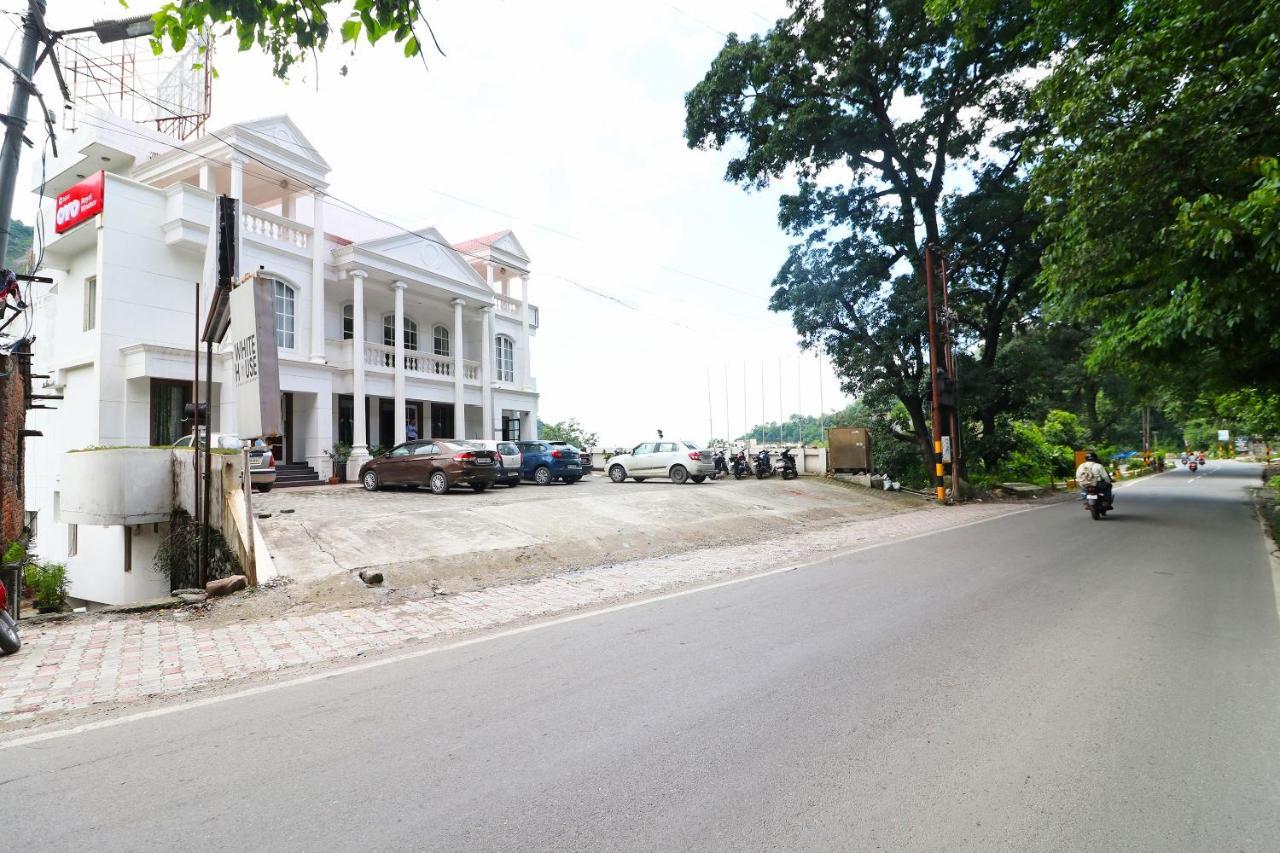 Capital O 3600 Hotel Royal Windsor Kathgodam Экстерьер фото