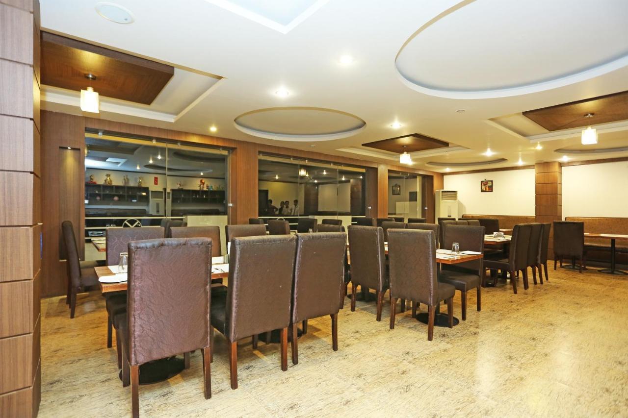 Capital O 3600 Hotel Royal Windsor Kathgodam Экстерьер фото