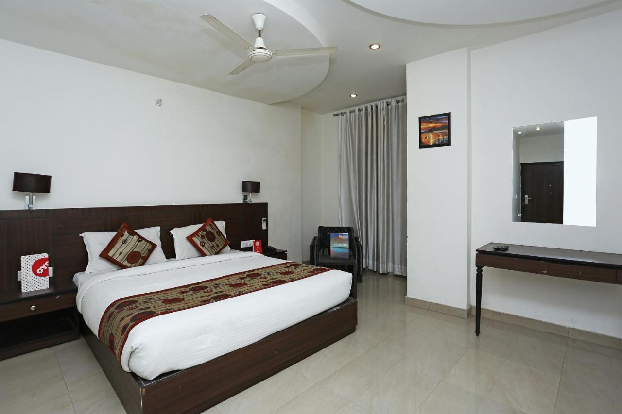 Capital O 3600 Hotel Royal Windsor Kathgodam Экстерьер фото